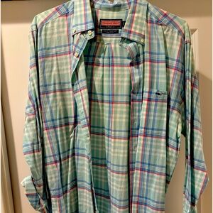 Vineyard Vines button down…Men’s XL